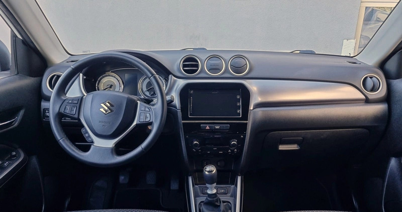 Suzuki Vitara cena 68900 przebieg: 116296, rok produkcji 2018 z Gdynia małe 596